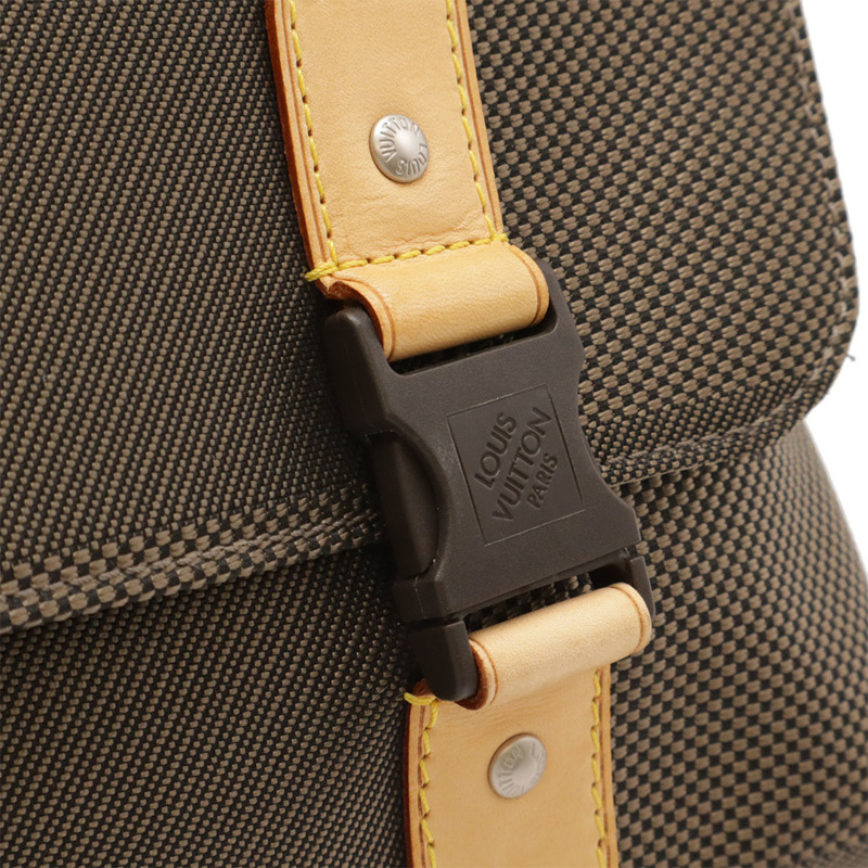 路易威登 Damier Geant 單肩包，卡其色，M93077-4