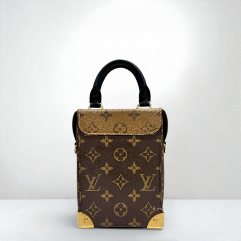 LV包包 雙色老花鉚釘長形下蓋手提斜背包 Camera Box M82465-3