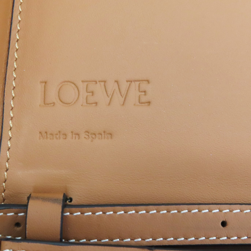 棕色 牛皮 肩背包【LOEWE 羅威】 109.54.V01-5