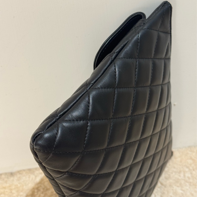 Chanel香奈兒小羊皮雙層手拿包-4