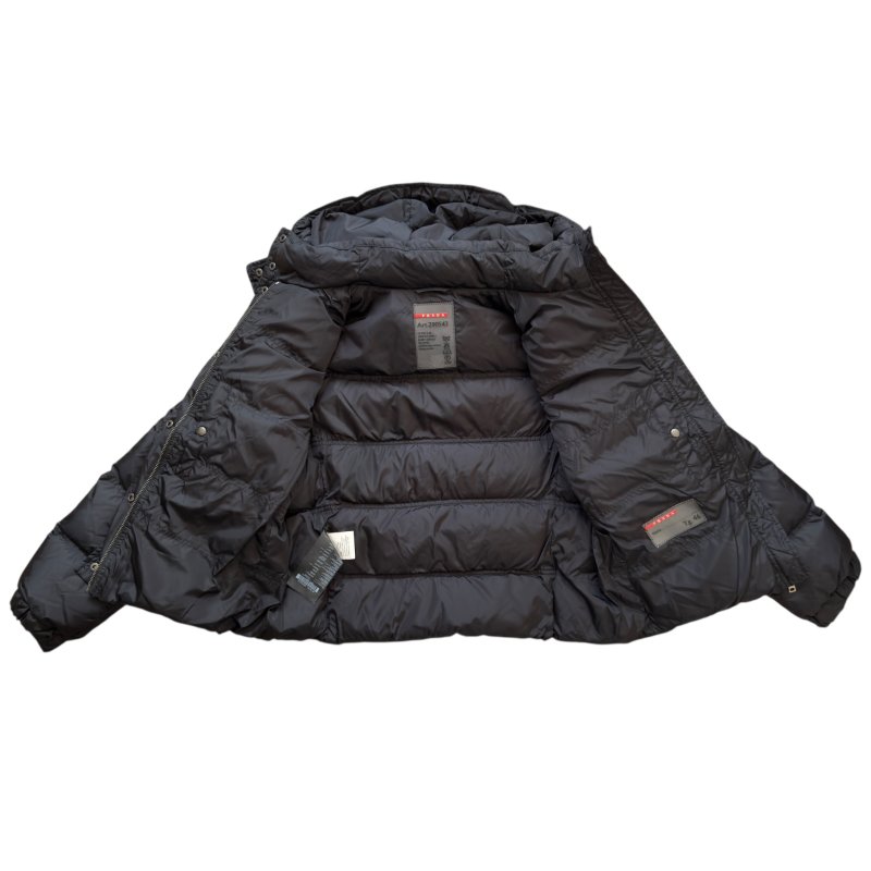 PRADA 三角標 羽絨外套-9