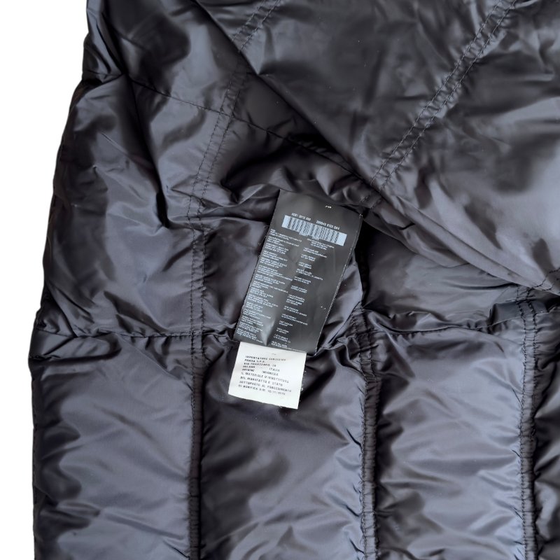 PRADA 三角標 羽絨外套-14