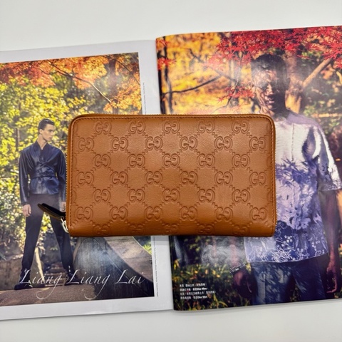 GUCCI 古馳 經典GG壓紋焦糖棕色拉鍊長夾
