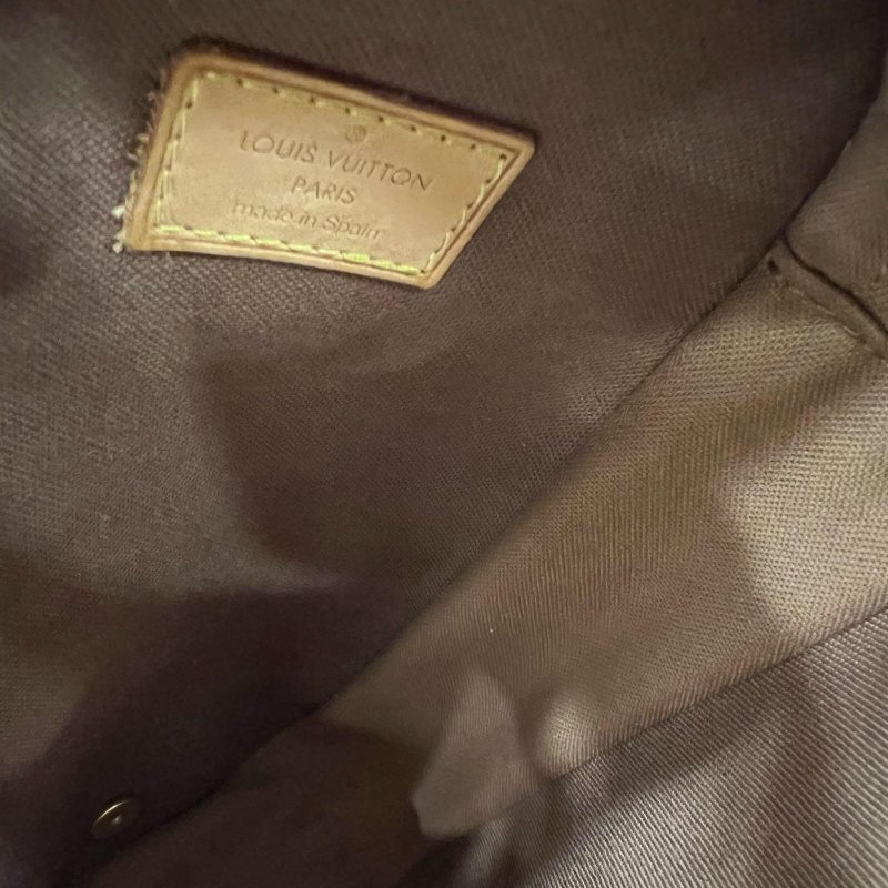 東區正精品㊣LV M51870 字紋老花胸口包斜背包 RA1725-4