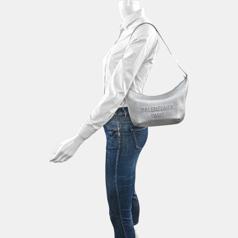 BALENCIAGA銀色皮革浮雕單肩包銀色五金-1