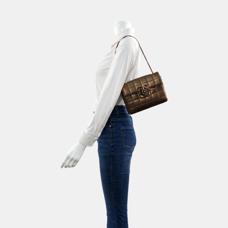 CHANEL金色牛皮絎縫單肩包金色五金14開-1