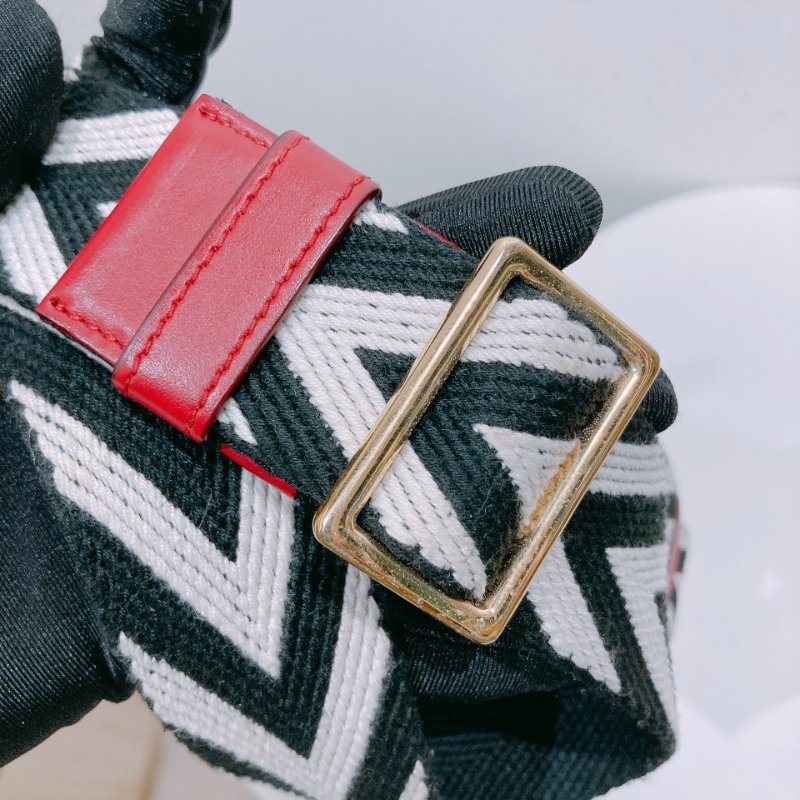 TW4671 Bally 巴利翻蓋式包包 Clayn Mini Crossbody Bag Red-11