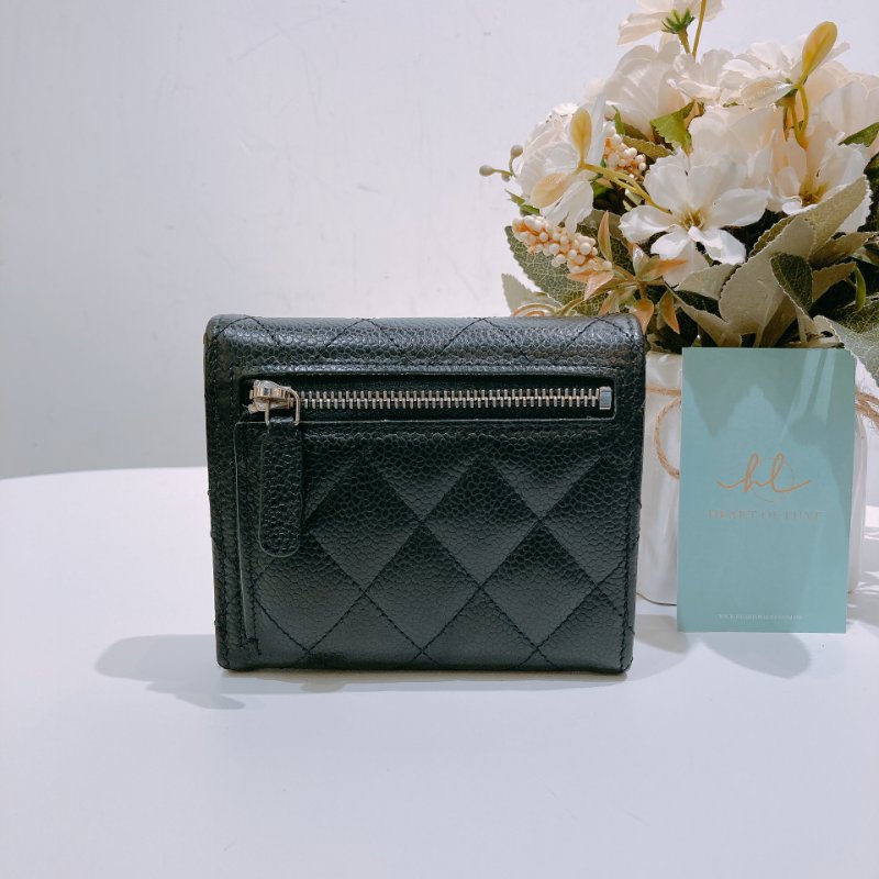TW4672 Chanel 香奈兒經典三摺銀包 Calssic Flap Wallet Caviar-1