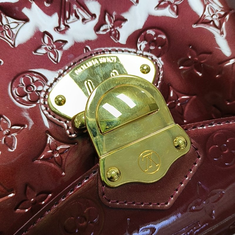 LOUIS VUITTON MIRADA酒紅色漆皮壓紋單肩包手提包斜挎包金色五金可拆卸肩帶-8