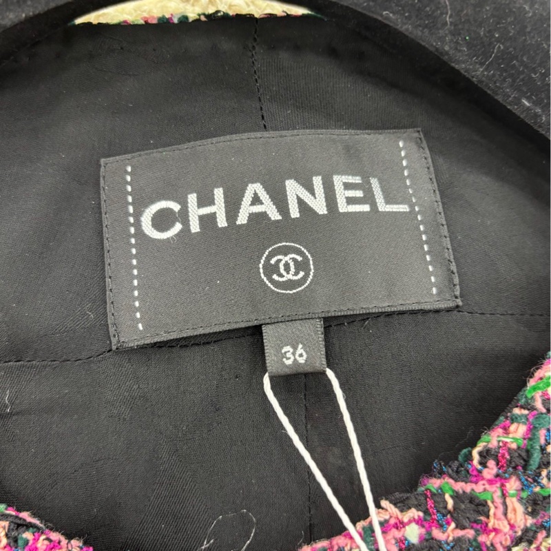 Chanel香奈兒 19P春夏經典粉紅綠混色花呢編織外套 圓領雙口袋 36碼 扣包-3