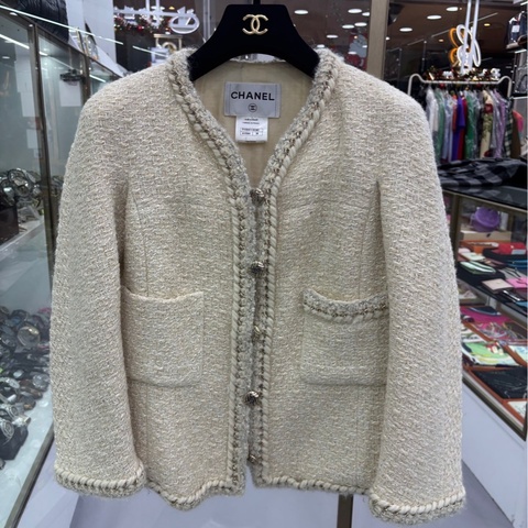 Chanel香奈兒白金外套38碼