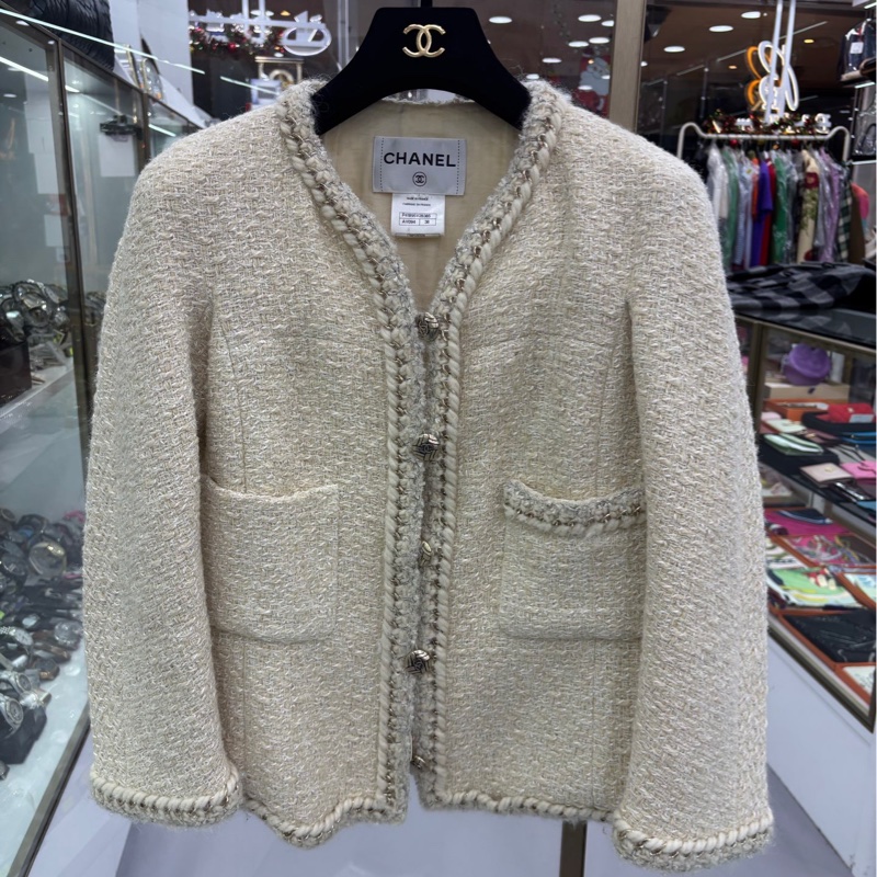 Chanel香奈兒白金外套38碼-0