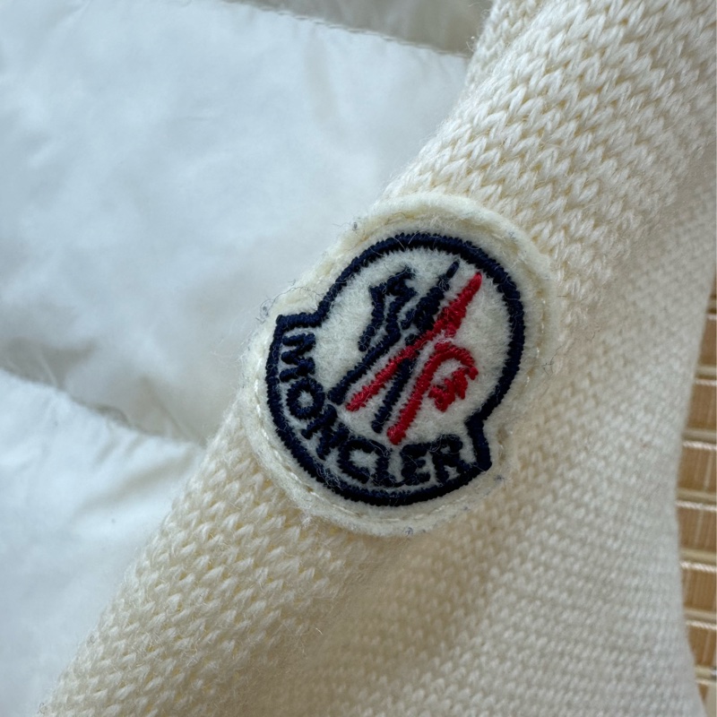 Moncler女款荷葉邊下擺羽絨拼接毛衣開襟外套拉鍊衫 XS-3