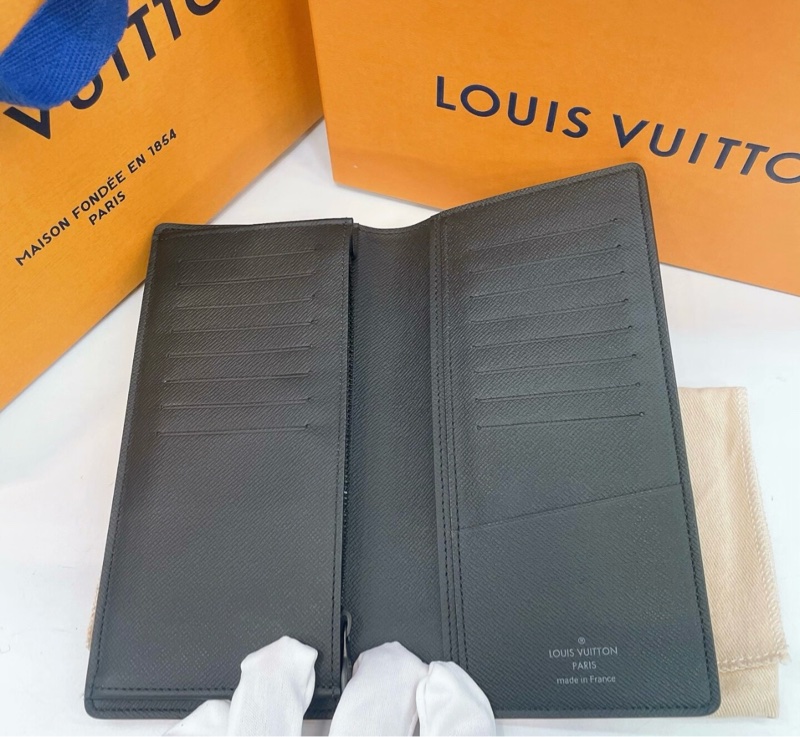 LV nigo聯名 棋盤格鴨子塗鴉 對折 19個卡位 尺碼約9×19 附件：包裝盒 防塵袋-4