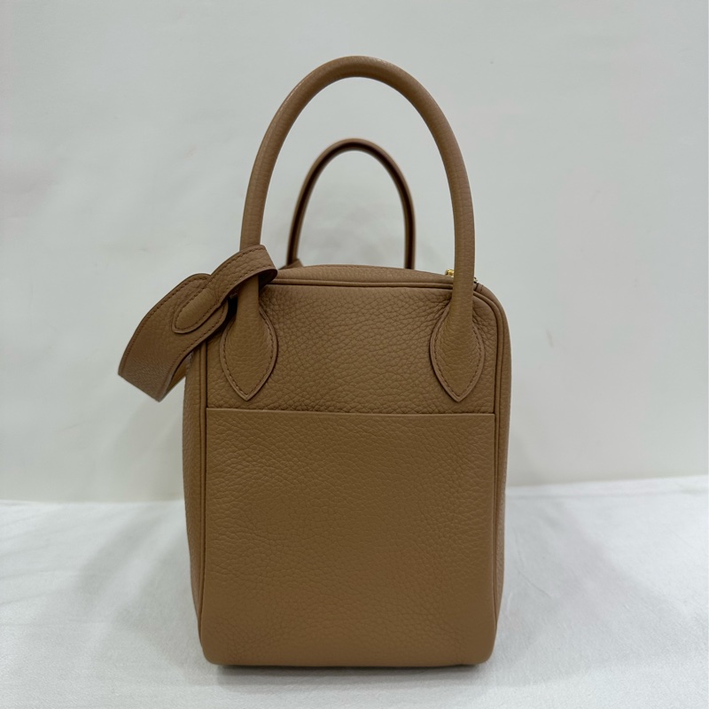 Hermes 愛馬仕 lindy30 奶茶色金扣 TC皮 框Q-3