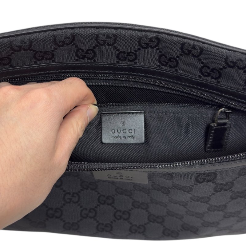 GUCCI GG 肩背包-16