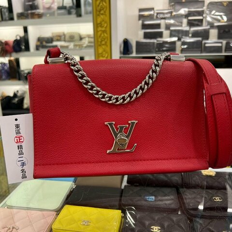東區正精品㊣LOUIS VUITTON LV LOCKME BB 紅色牛皮銀釦翻蓋斜背包 RA1721