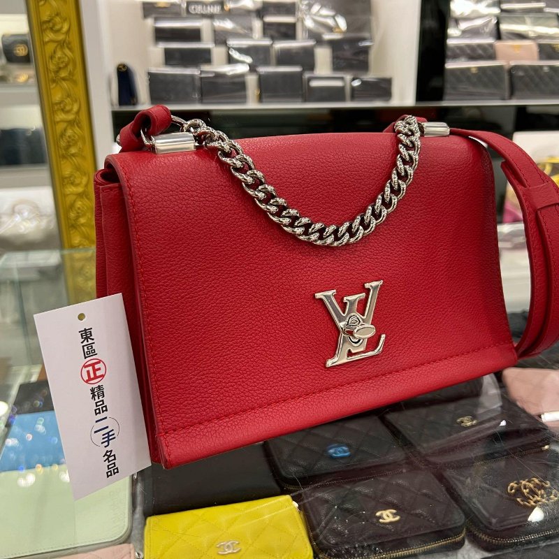 東區正精品㊣LOUIS VUITTON LV LOCKME BB 紅色牛皮銀釦翻蓋斜背包 RA1721-1