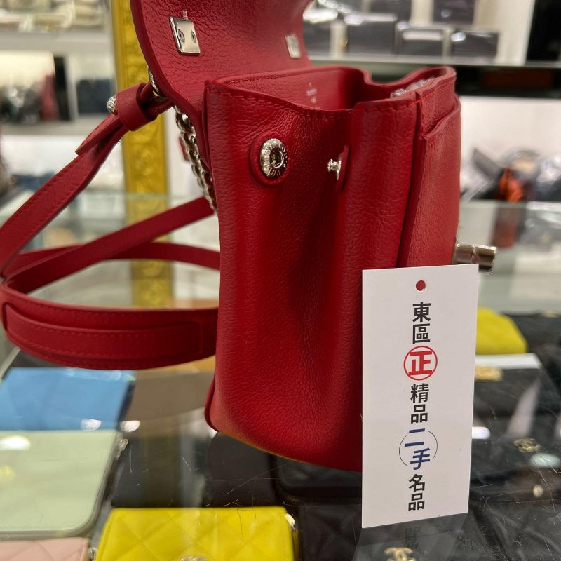 東區正精品㊣LOUIS VUITTON LV LOCKME BB 紅色牛皮銀釦翻蓋斜背包 RA1721-5
