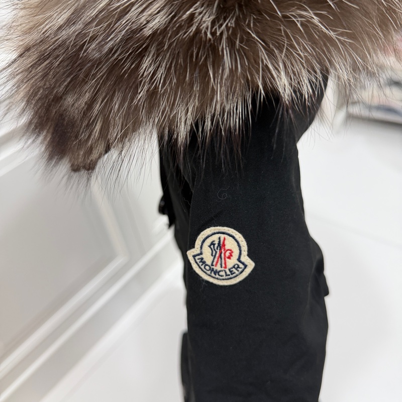 Moncler 黑色 毛領 長版 收腰 連帽 長版羽絨 羽絨外套 夾克 長版外套 外套-8