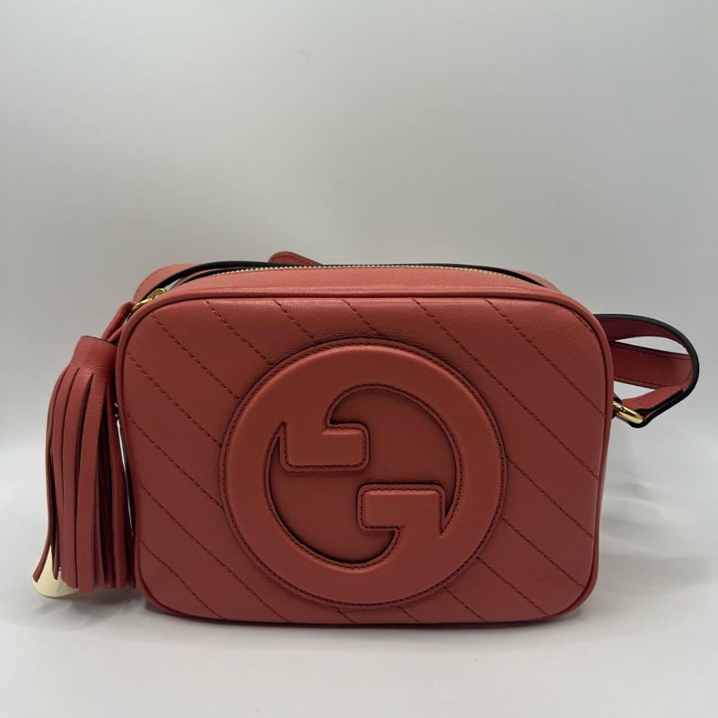 Gucci 新款 Blondie流苏相机包 粉色 全皮 双G大logo 尺寸21 16 容量大 复古时尚 男女都可以背  肩带可以调节-0