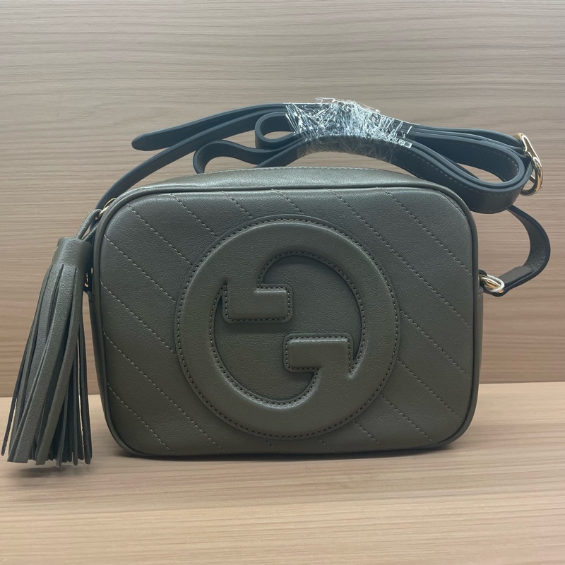 Gucci 新款 Blondie流苏相机包 粉色 全皮 双G大logo 容量大 复古时尚 男女都可以背  肩带可以调节  内购剪标 但不影响使用-0