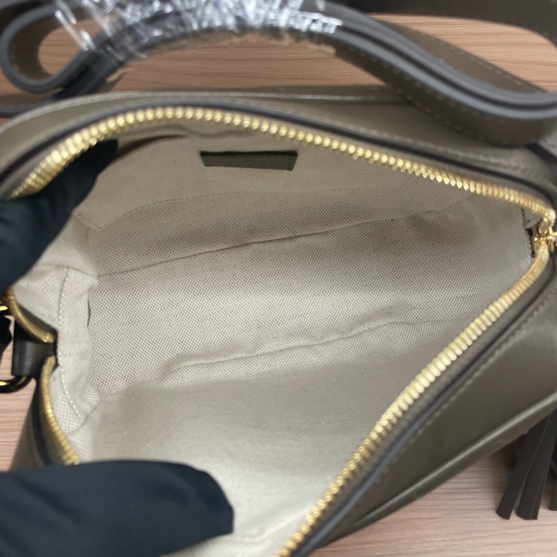 Gucci 新款 Blondie流苏相机包 粉色 全皮 双G大logo 容量大 复古时尚 男女都可以背  肩带可以调节  内购剪标 但不影响使用-7