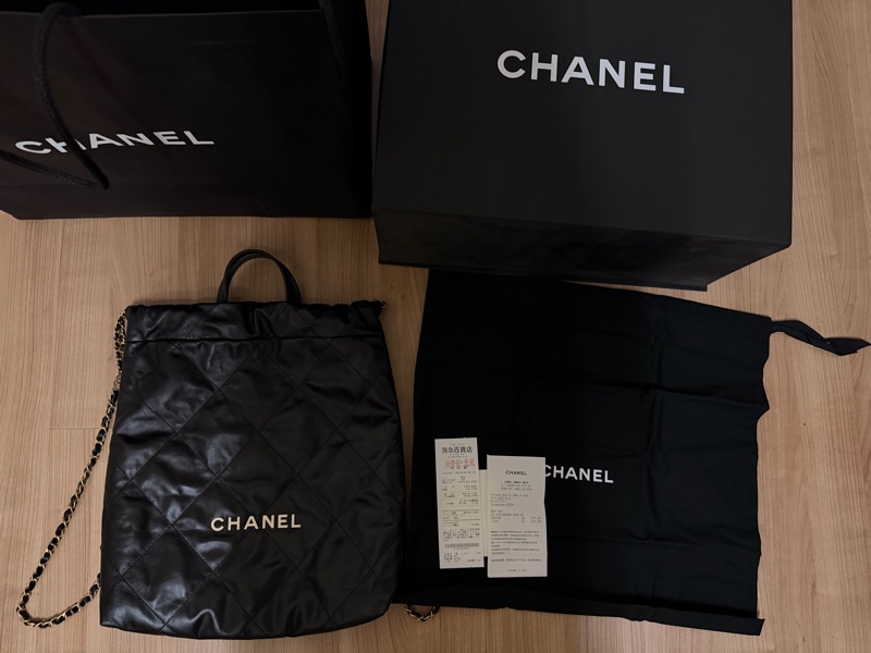 CHANEL 黑金字白22大型後背束口包 AS3313 芯片款-18