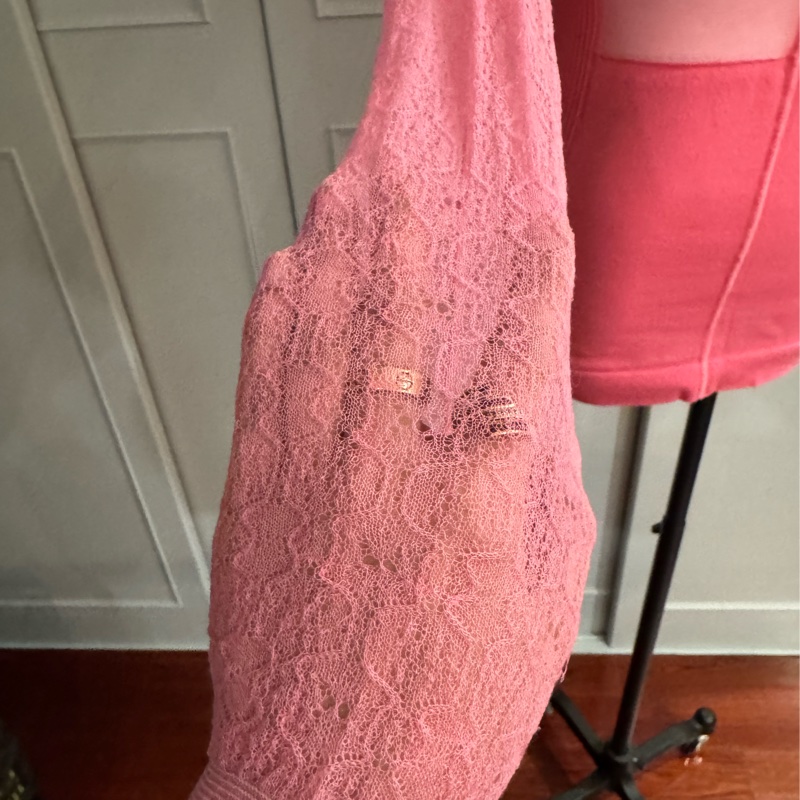 《新歡舊愛》正品LV路易威登糖果粉紅色半透係針織彈性上衣-5