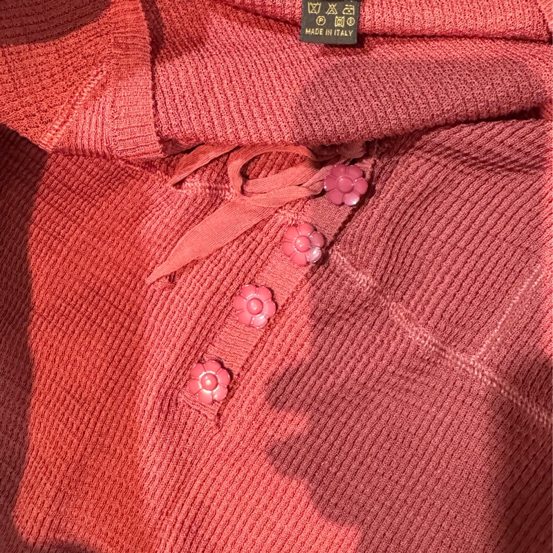 《新歡舊愛》正品LV路易威登暗紅色絲質針織上衣S-6