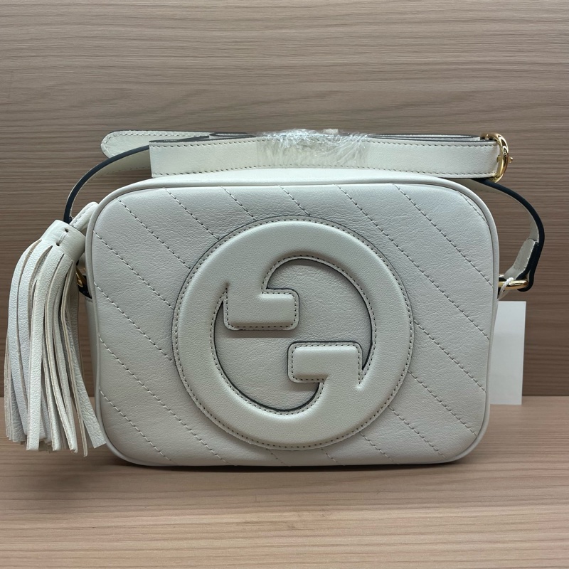 Gucci 新款 Blondie流苏相机包 白色全皮 双G大logo 容量大 复古时尚 男女都可以背  肩带可以调节  内购剪标 但不影响使用-0