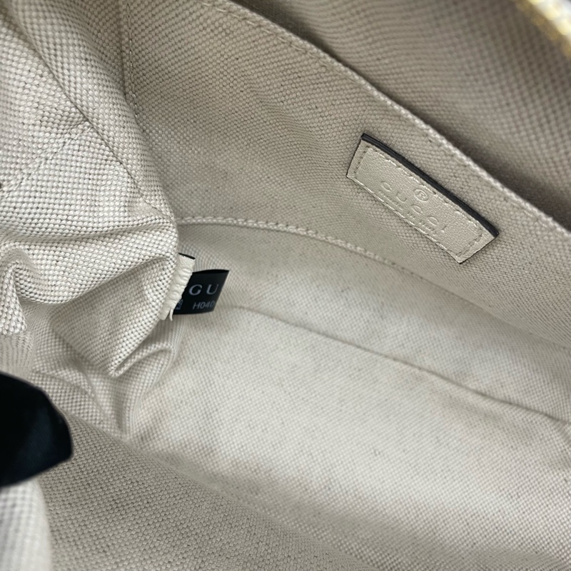 Gucci 新款 Blondie流苏相机包 白色全皮 双G大logo 容量大 复古时尚 男女都可以背  肩带可以调节  内购剪标 但不影响使用-9