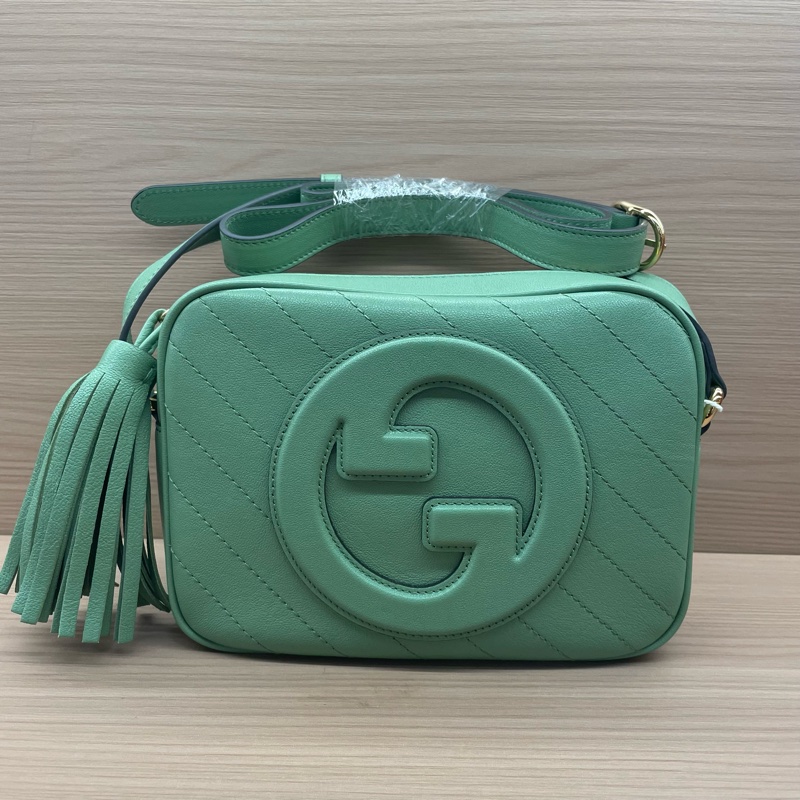 Gucci 新款 Blondie流苏相机包 绿色全皮 双G大logo 容量大 复古时尚 男女都可以背  肩带可以调节  内购剪标 但不影响使用-0