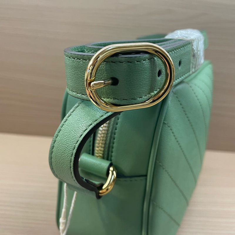 Gucci 新款 Blondie流苏相机包 绿色全皮 双G大logo 容量大 复古时尚 男女都可以背  肩带可以调节  内购剪标 但不影响使用-8