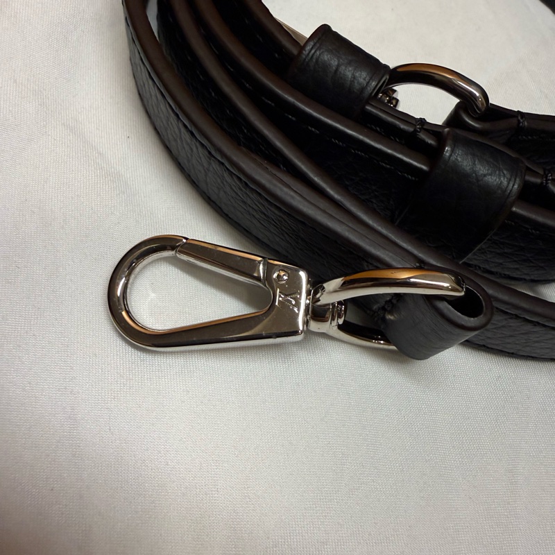 LV Capucines BB 黑色 蟒蛇皮把手-22