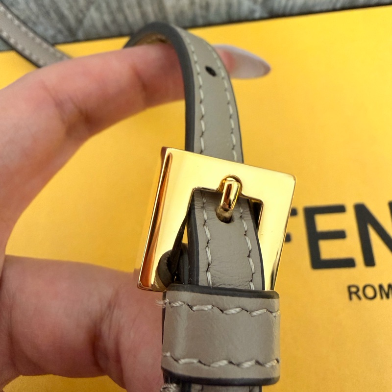 FENDI Baguette 米灰 鍊帶兩用包-5