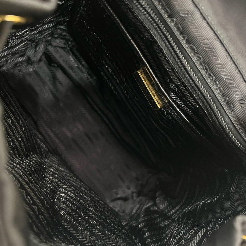 東區正精品㊣PRADA 1BZ677 全新黑色尼龍束口前雙口袋磁釦後背包小款 RZ5190-4