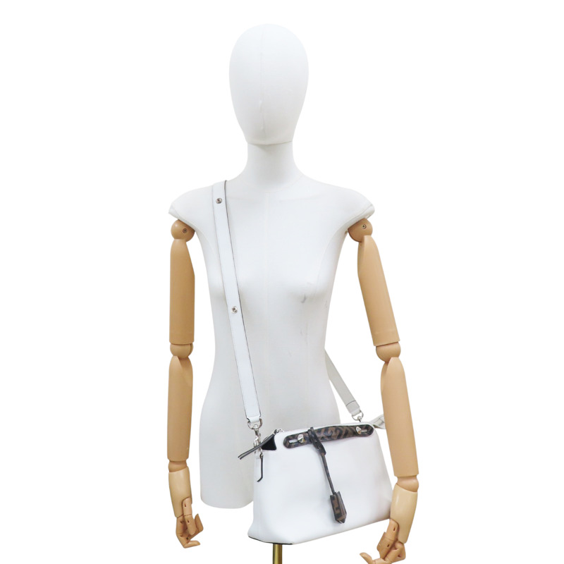 白色 牛皮 By The Way 肩背包【FENDI 芬迪】 8BL124-9