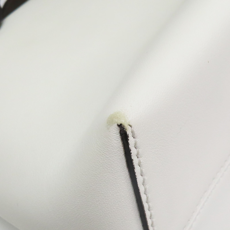 白色 牛皮 By The Way 肩背包【FENDI 芬迪】 8BL124-10