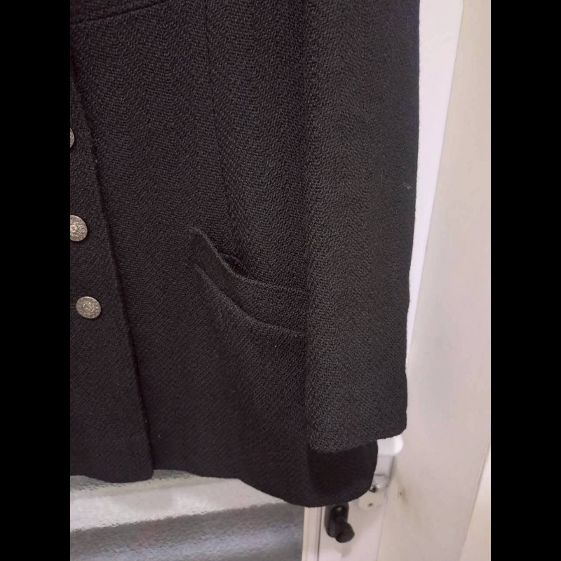 Chanel 霧銀釦黑羊毛料外套-2