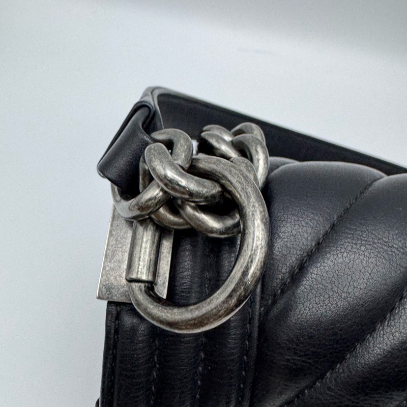 Chanel 香奈兒Leboy中號25V紋羊皮黑银單肩包-4