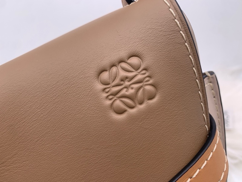 98新LOEWE 羅意威  gate小號馬鞍包 淺燕麥色 無附件-5