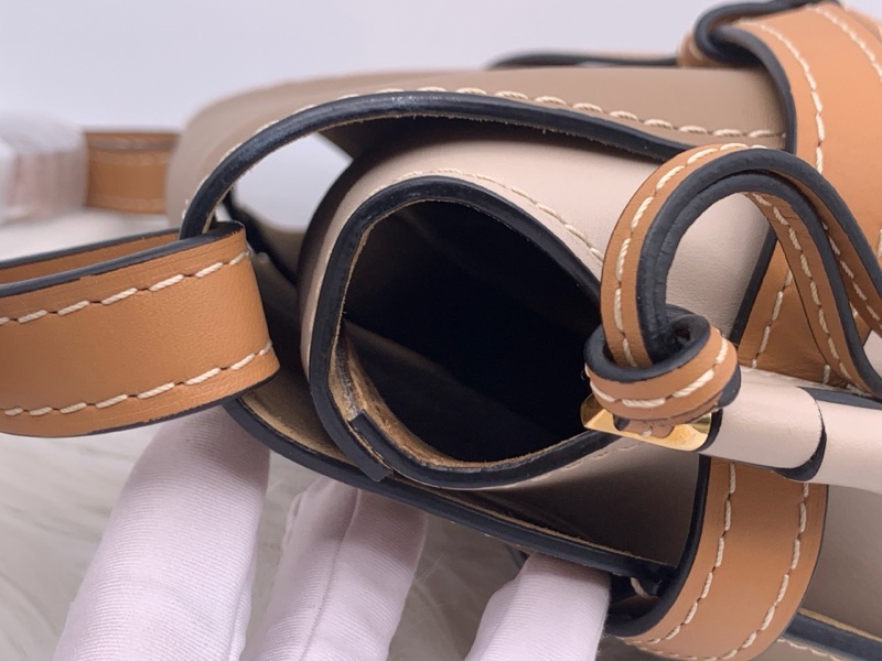 98新LOEWE 羅意威  gate小號馬鞍包 淺燕麥色 無附件-9