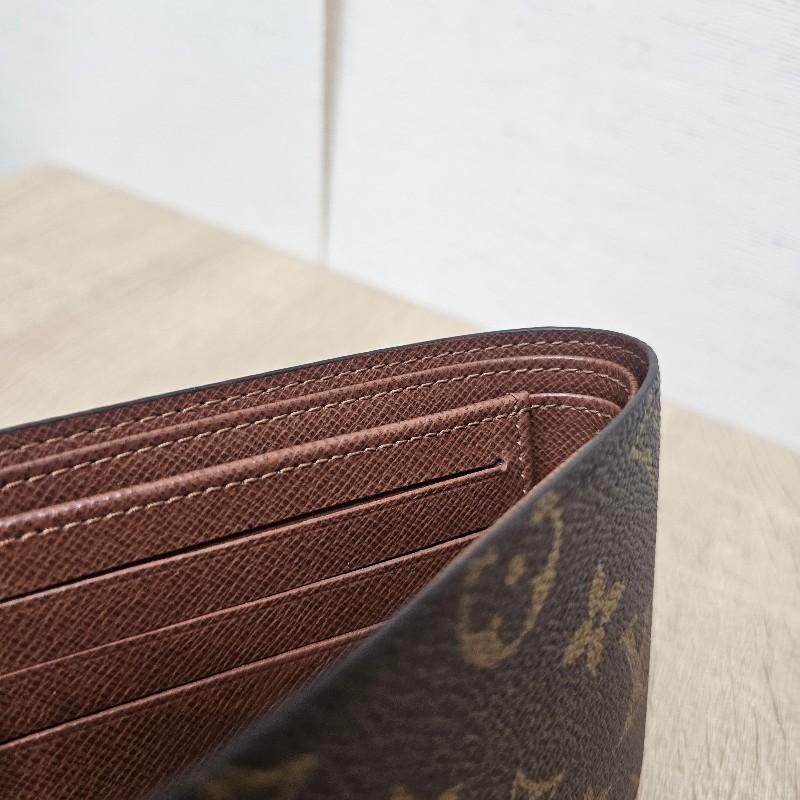 [品況新,新年甜價出❣️] LV老花交叉對開短夾-5