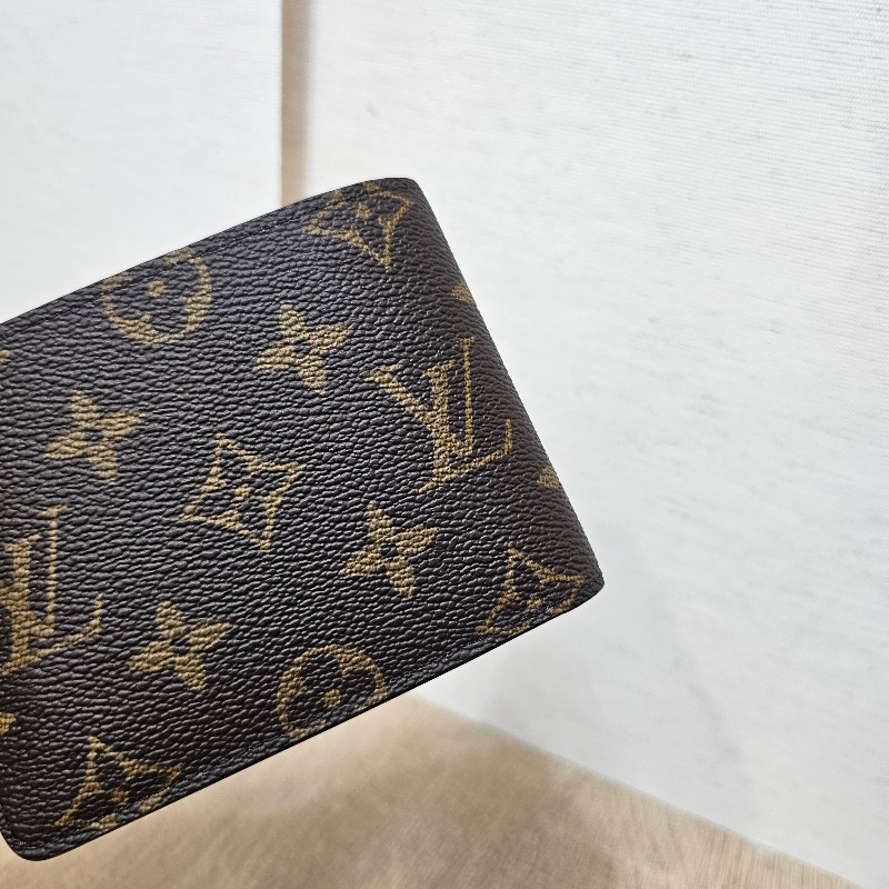 [品況新,新年甜價出❣️] LV老花交叉對開短夾-6