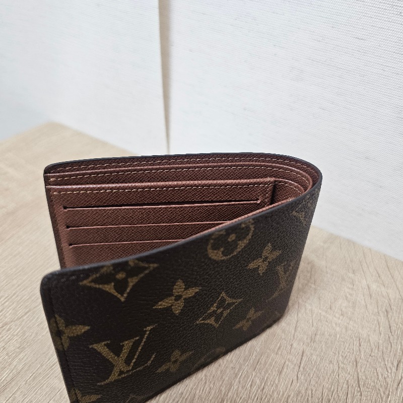 [品況新,新年甜價出❣️] LV老花交叉對開短夾-8