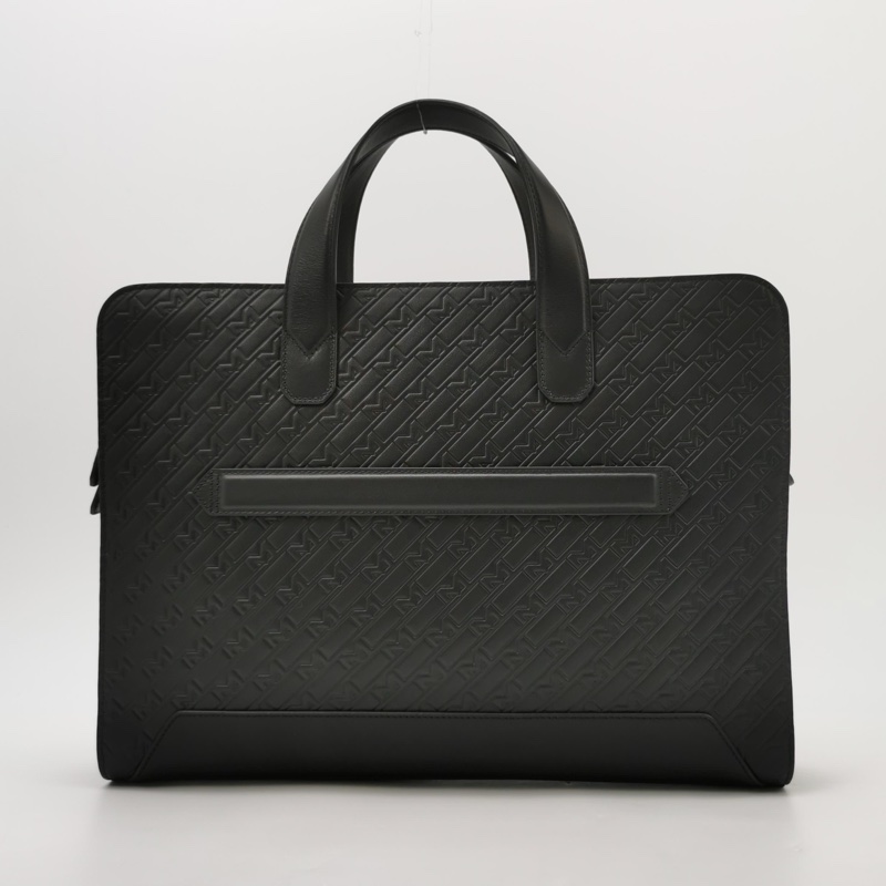 98新Montblanc萬寶龍牛皮純色壓紋徽標Logo斜挎包單肩包 。-1