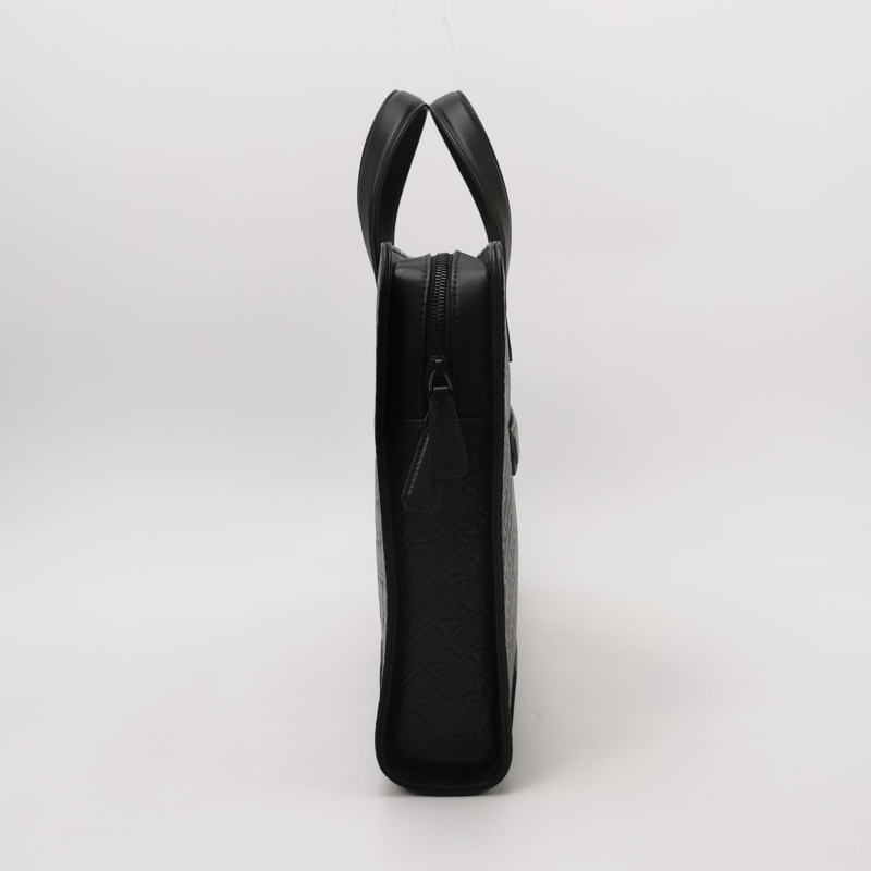 98新Montblanc萬寶龍牛皮純色壓紋徽標Logo斜挎包單肩包 。-3