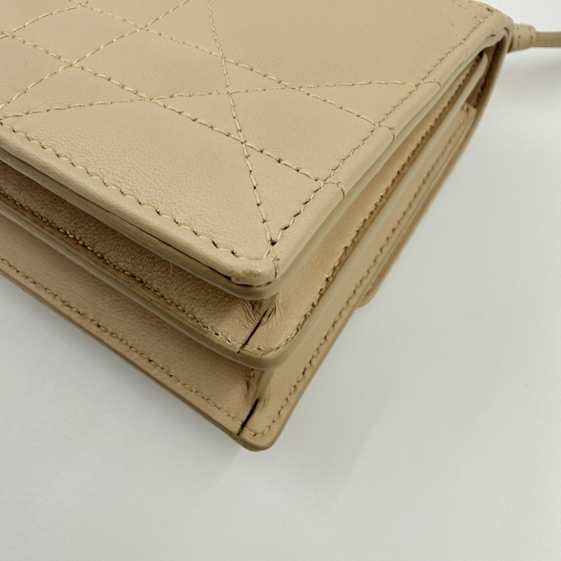 CHRISTIAN DIOR - 淡米色羊皮金釦Miss Caro 大籐格紋斜背包-9