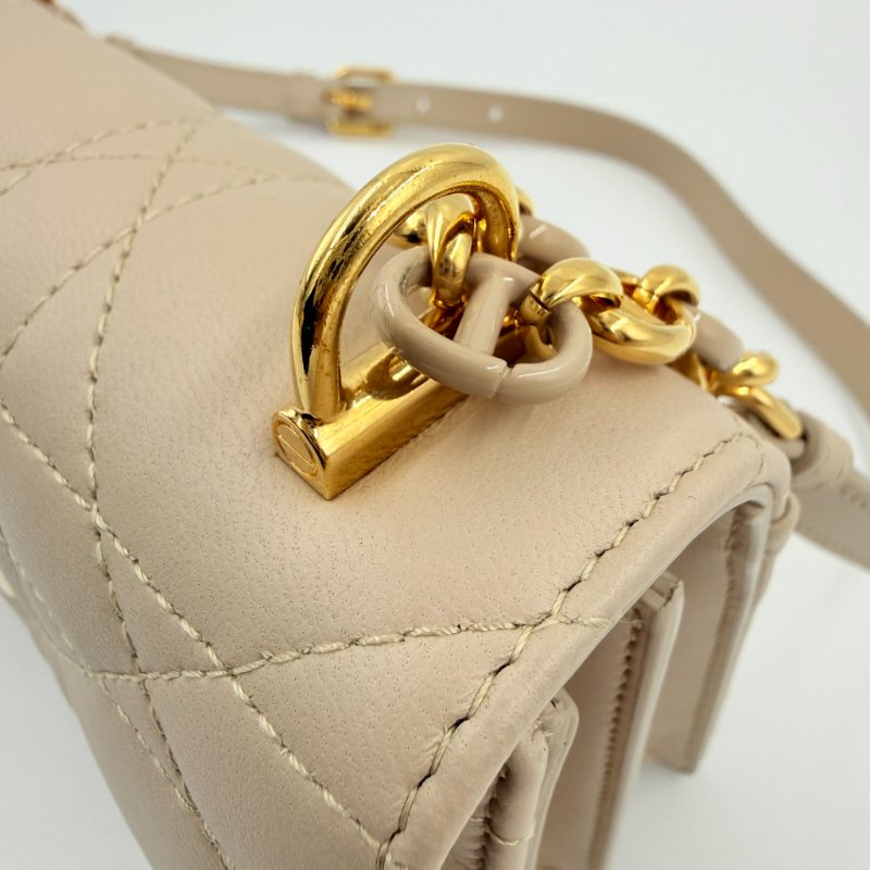 CHRISTIAN DIOR - 淡米色羊皮金釦Miss Caro 大籐格紋斜背包-17